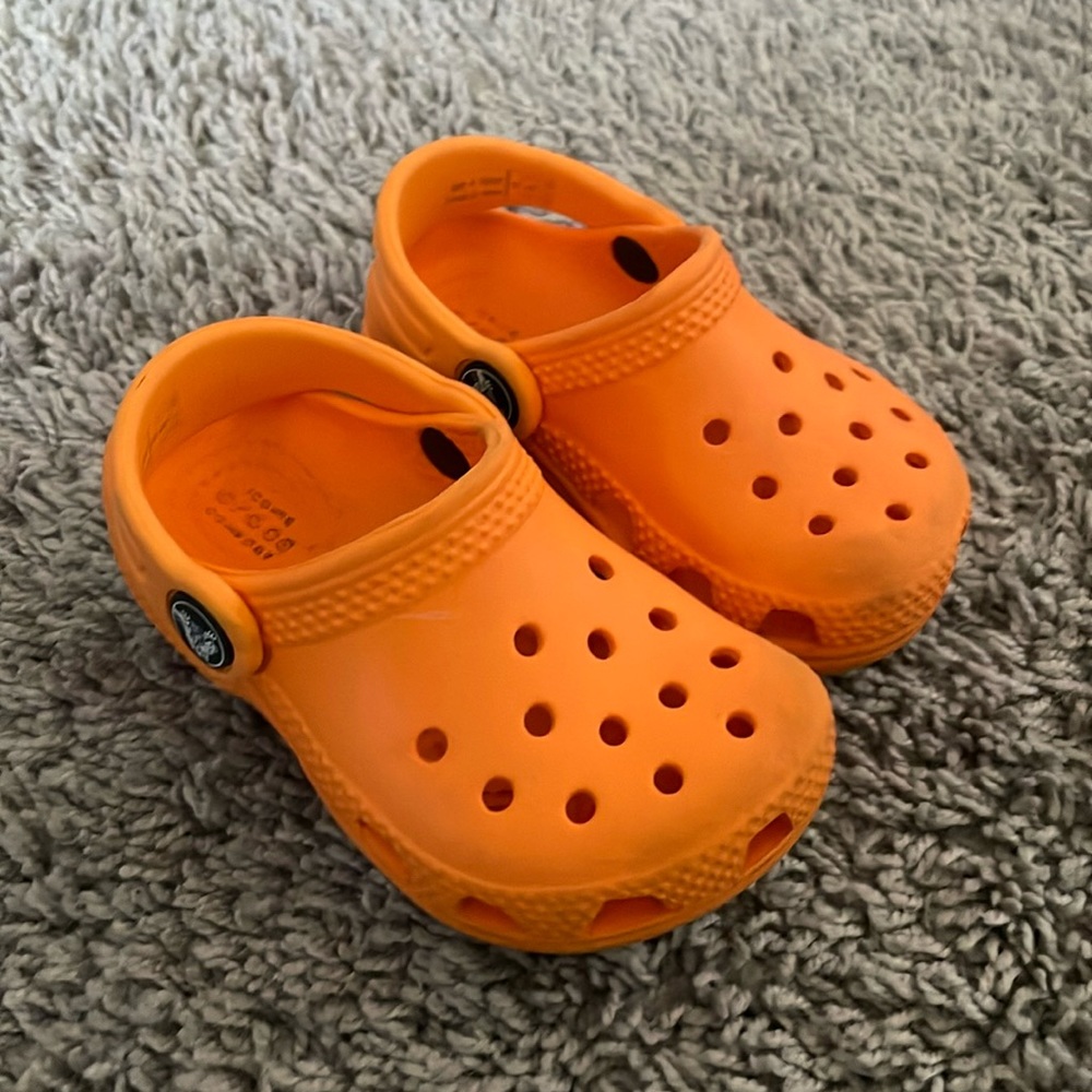 Crocs baby size 6 orange